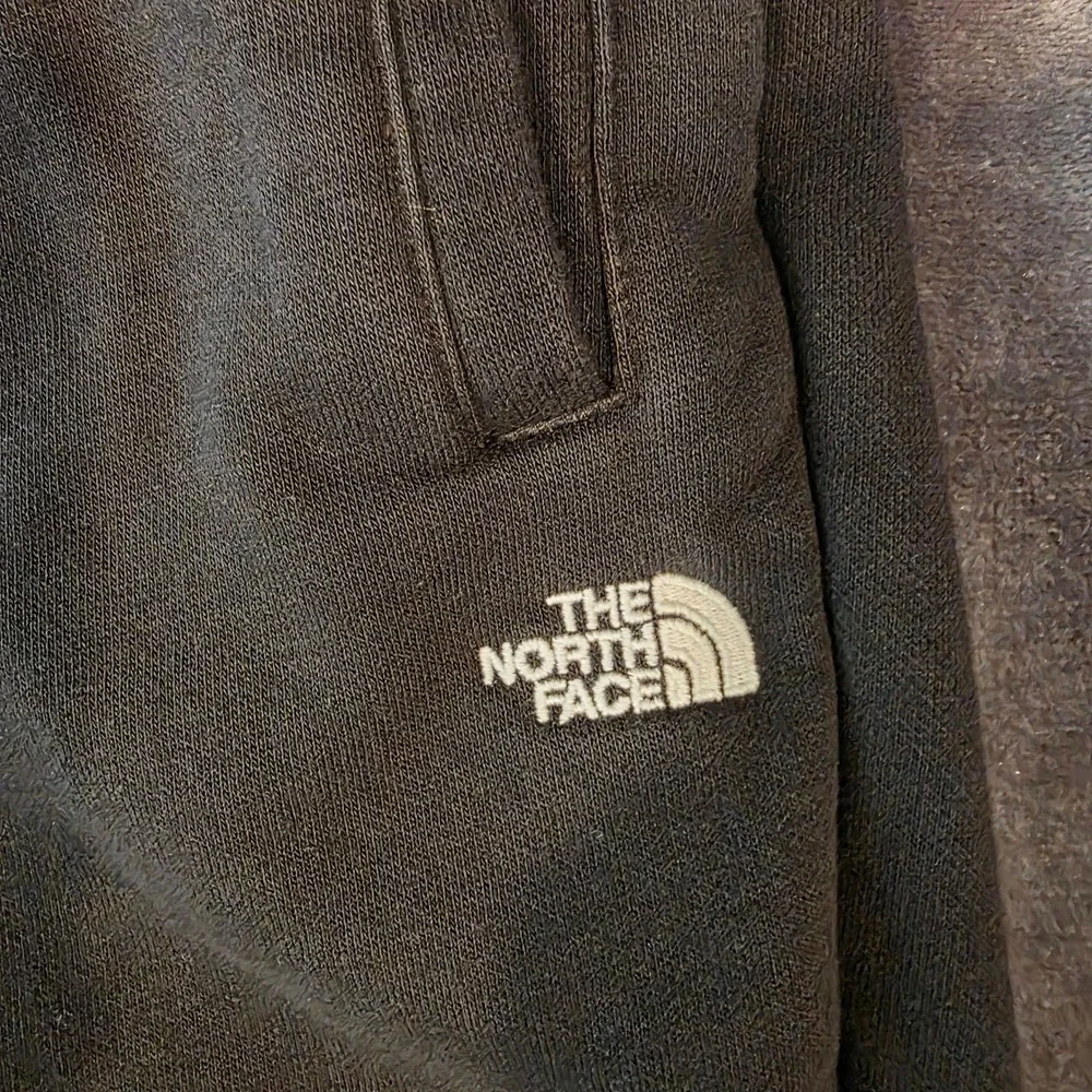 The North Face Mens Black Circular Design Fleece Jogger Sweatpants Medium